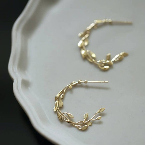 14K Gold Fairy Leaf Earring