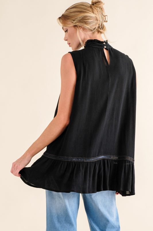 Lace Detail Sleeveless Ruffled Top