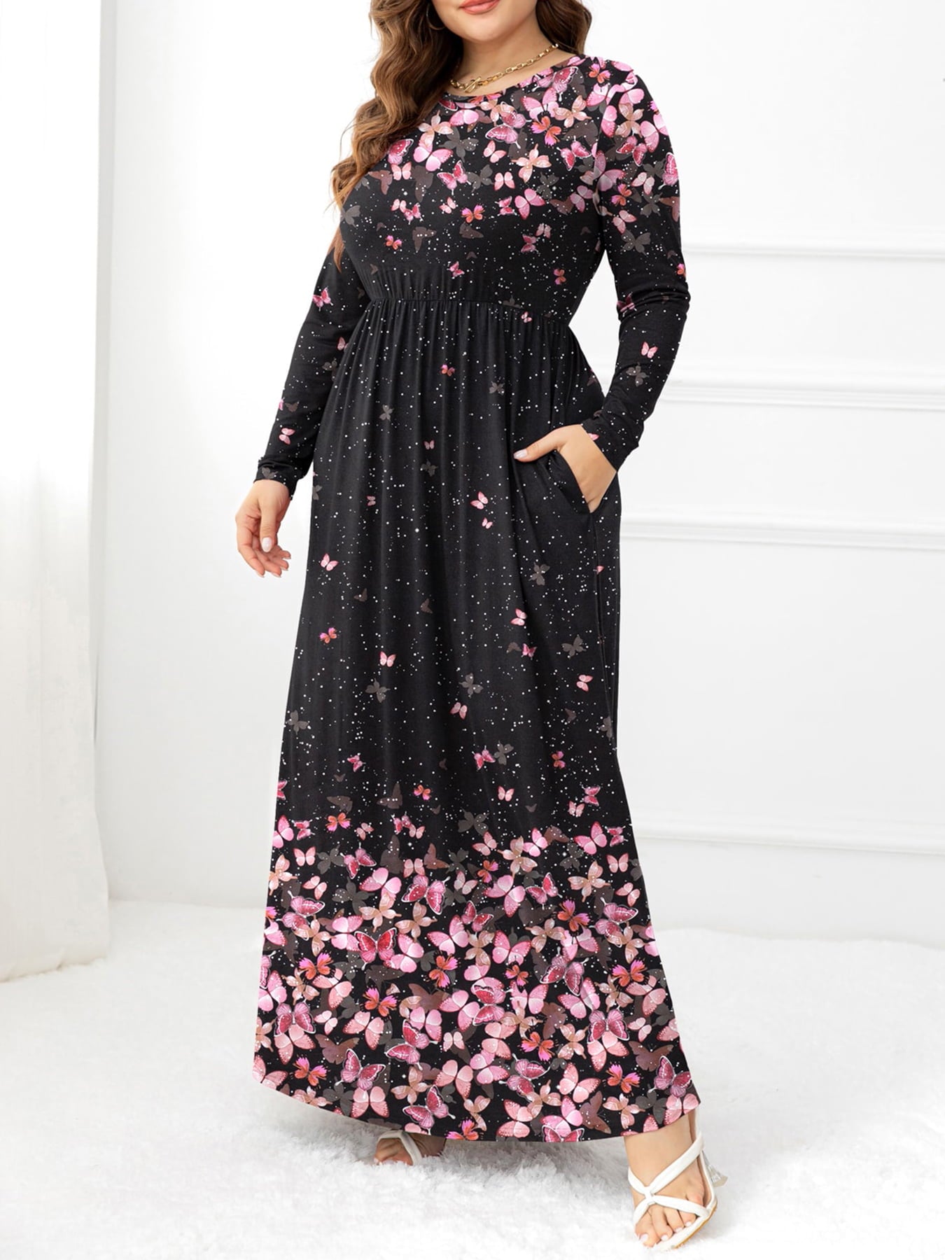 Garden Goddess Plus Size Round Neck Maxi Dress with Pockets