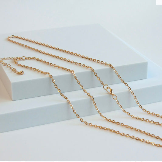 Gold Tone Base Medal Flat Oval Chain