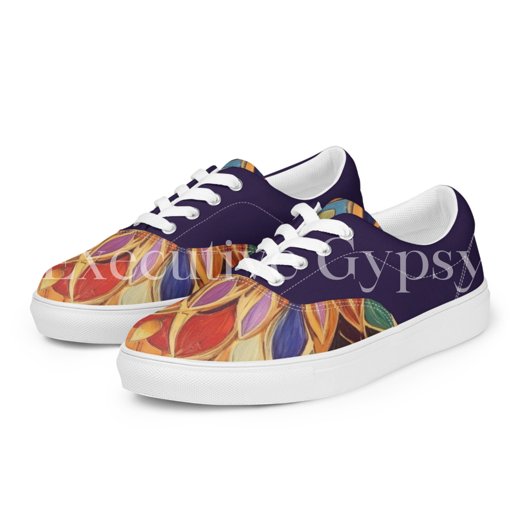 Women’s lace-up canvas shoes