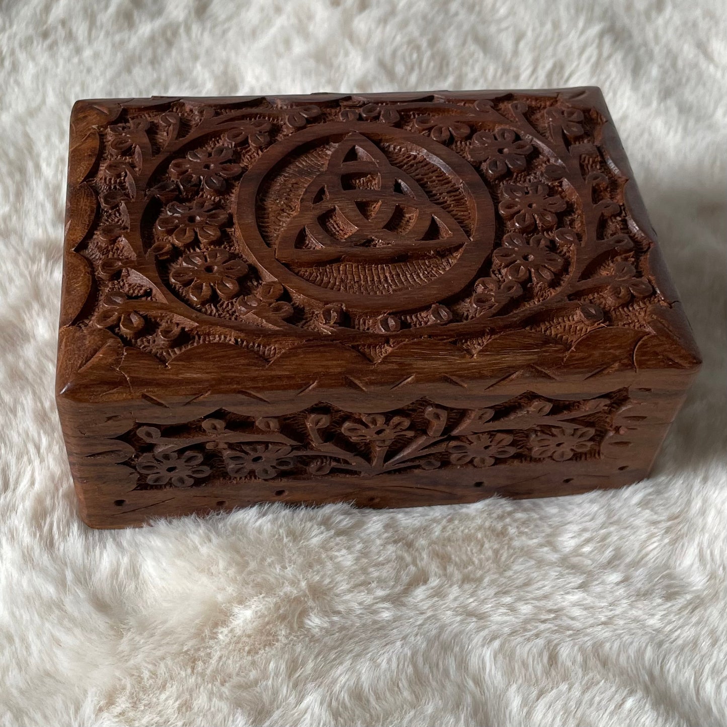 Triquetra Carved Wooden Box - Executive Gypsy