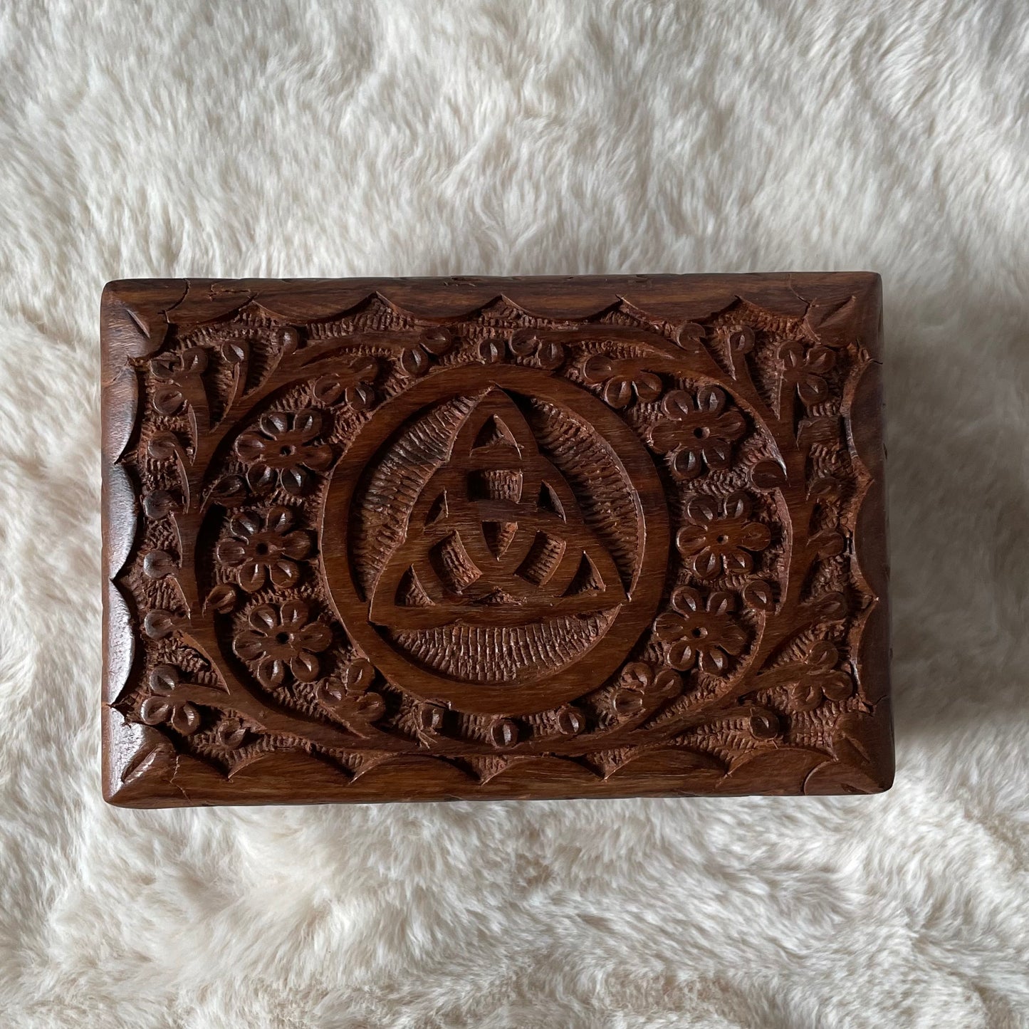 Triquetra Carved Wooden Box - Executive Gypsy